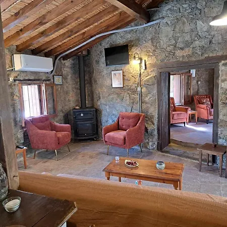 컨트리하우스 Pitharia 아스카스