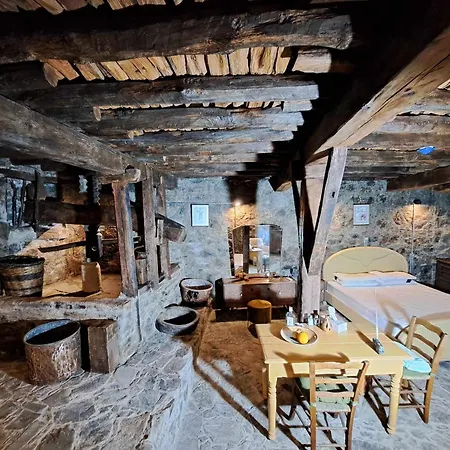 Casa rural Pitharia Askas