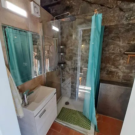 Pitharia Country house *