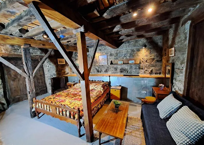 Lantställe Pitharia *