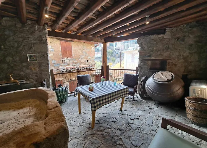 Pitharia Lantställe Askas